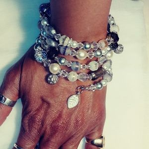 Beaded multi wrapping memory wire bracelet